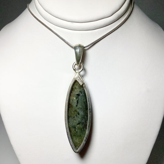 Labradorite Pendant - Rocks and Gems Canada