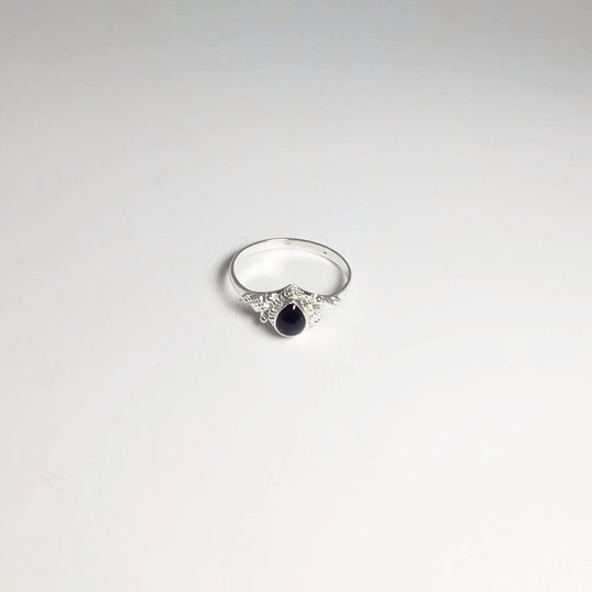 Black Onyx Ring - Rocks and Gems Canada