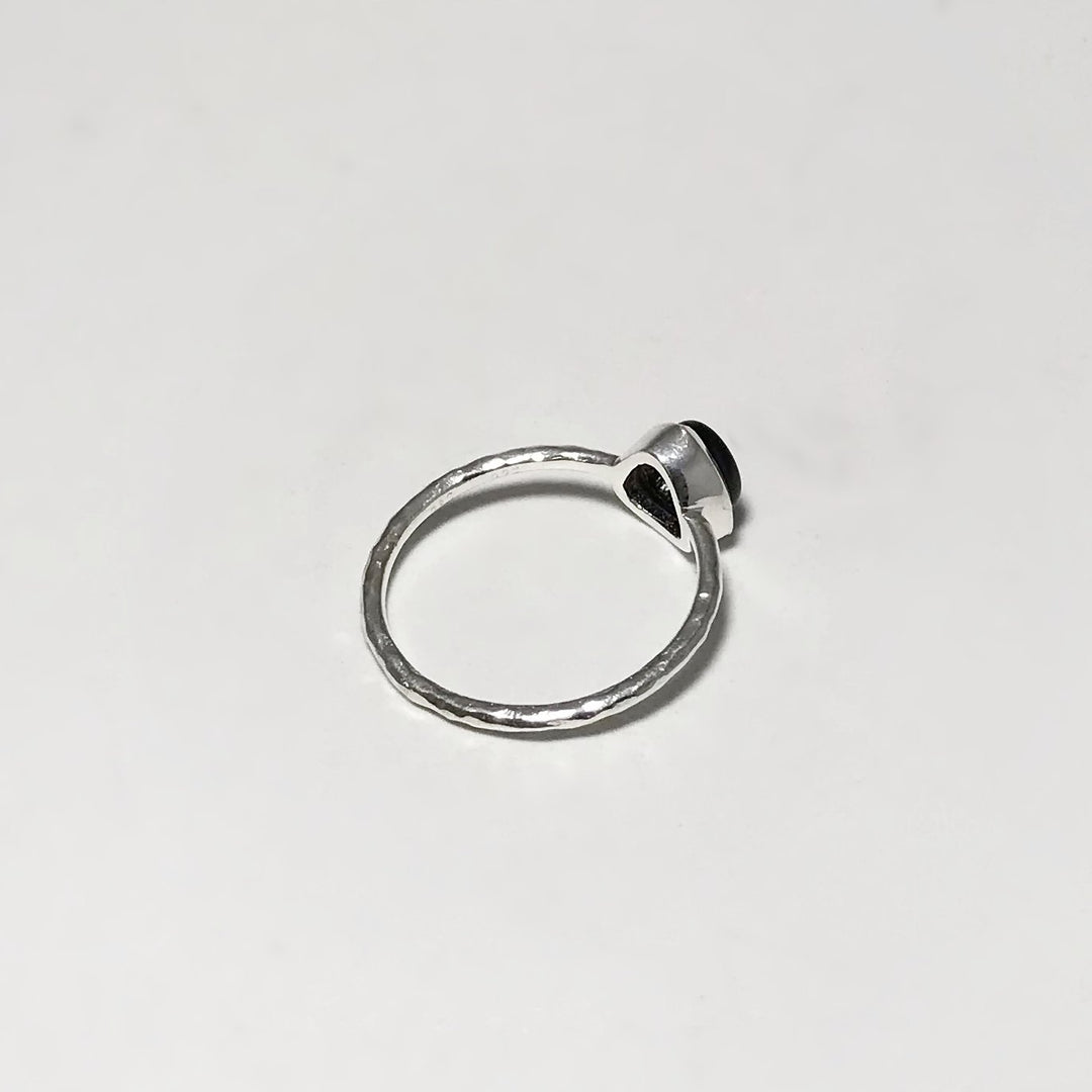 Black Onyx Ring - Rocks and Gems Canada