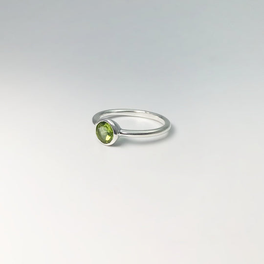 Peridot Ring - Rocks and Gems Canada