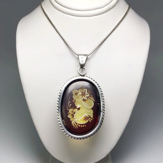 Amber Cameo Pendant - Rocks and Gems Canada
