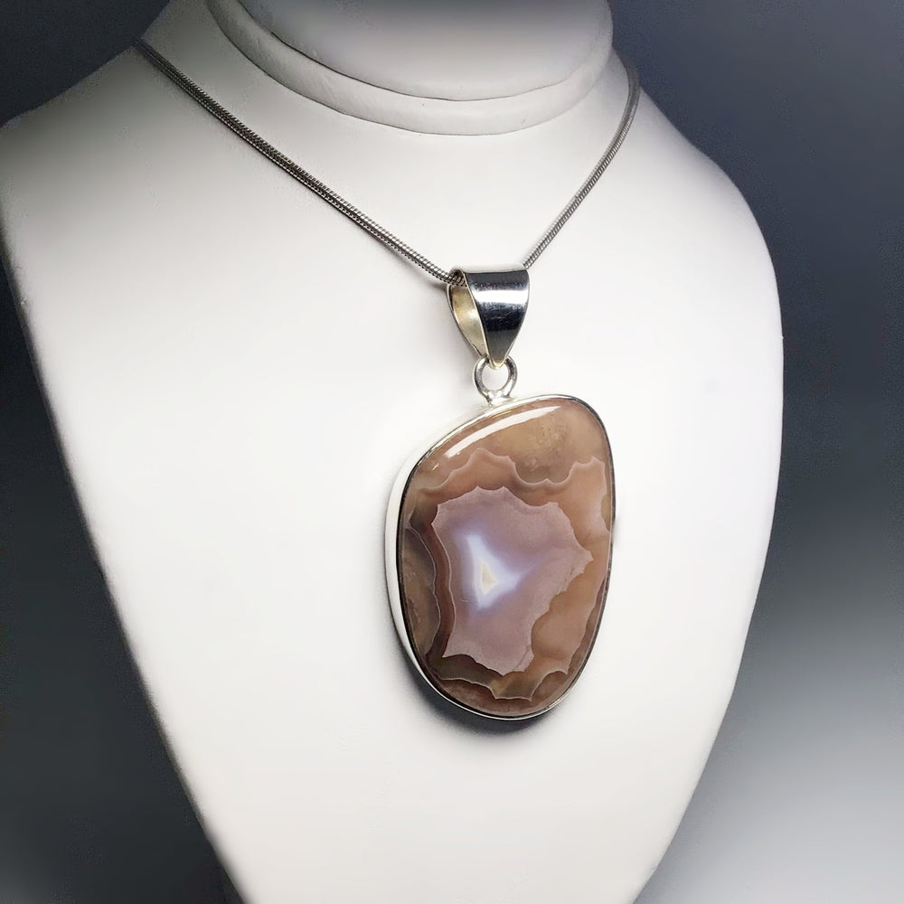 Laguna Agate Pendant - Rocks and Gems Canada