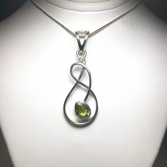 Peridot Pendant - Rocks and Gems Canada