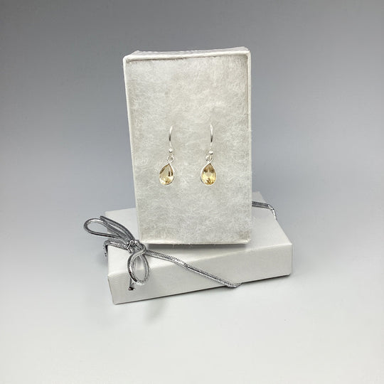 Citrine Dangle Earrings - Rocks and Gems Canada