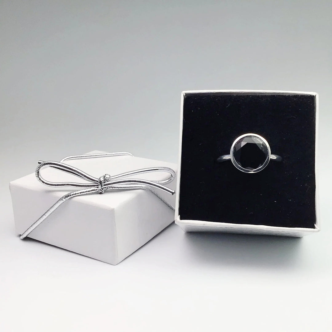 Black Onyx Ring - Rocks and Gems Canada