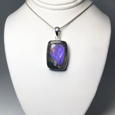 Purple Labradorite Pendant