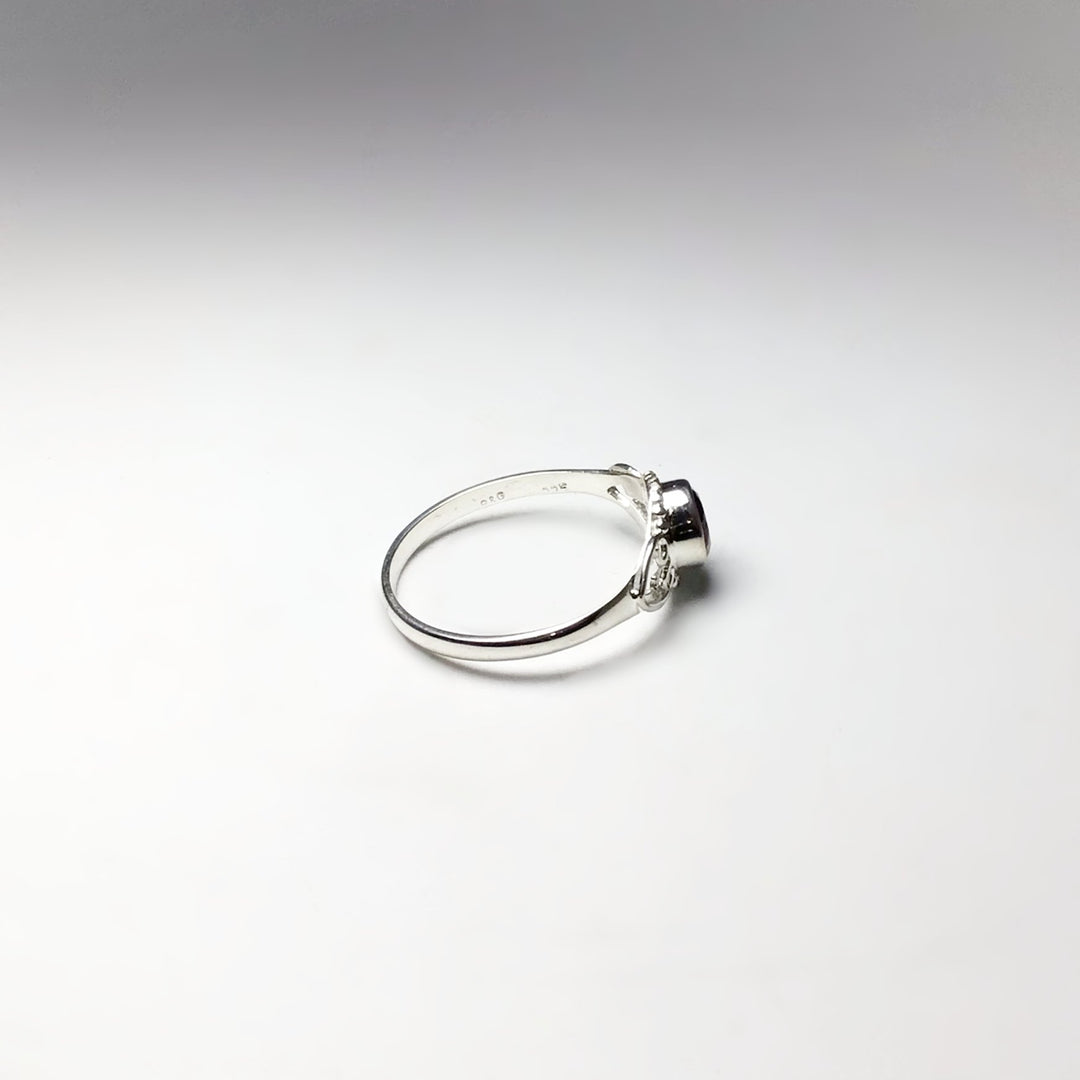 Garnet Ring - Rocks and Gems Canada