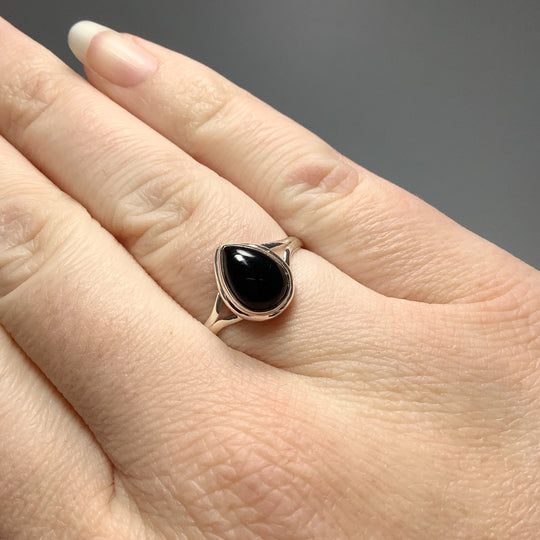 Black Onyx Ring - Rocks and Gems Canada