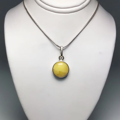 Butterscotch Amber Pendant - Small Circle