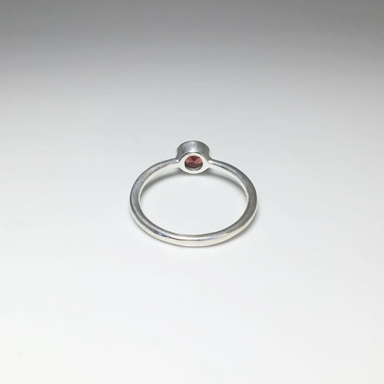 Garnet Ring - Rocks and Gems Canada