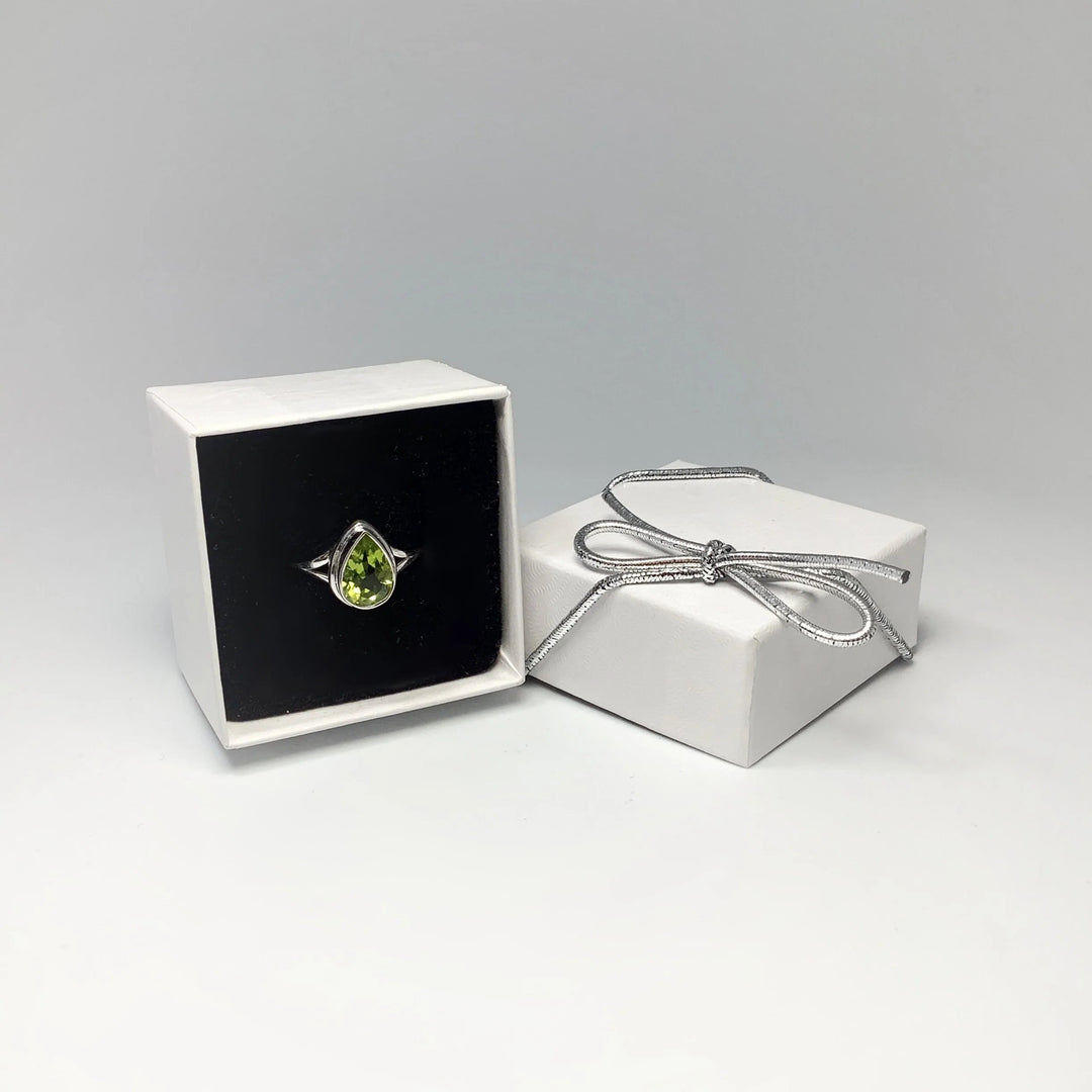 Peridot Ring - Rocks and Gems Canada