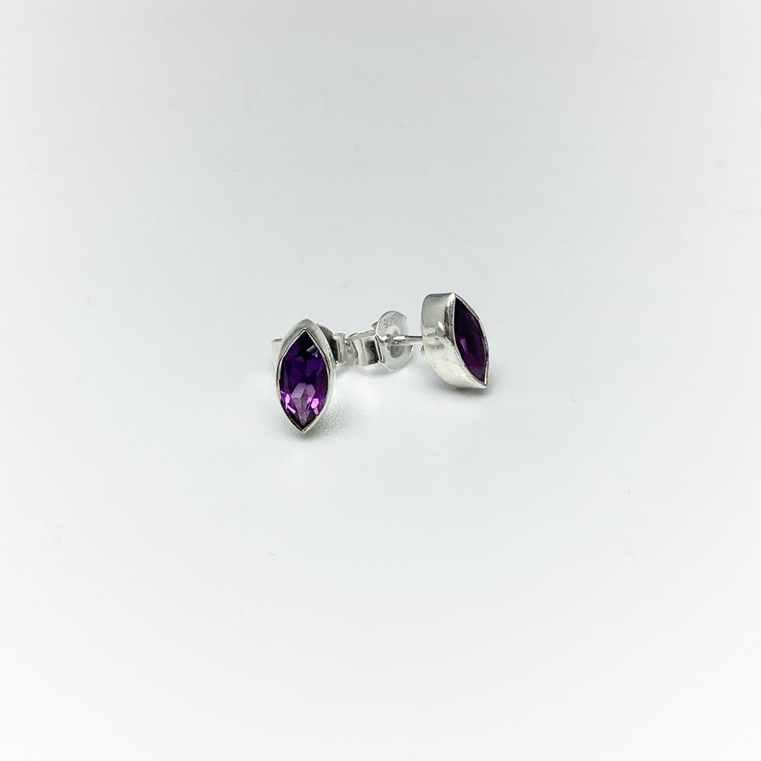 Amethyst Stud Earrings - Rocks and Gems Canada