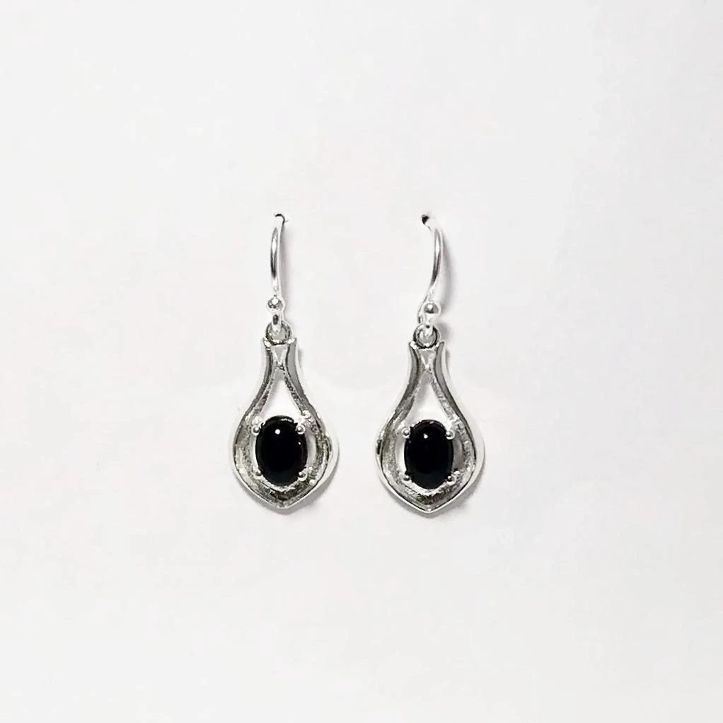 Black Onyx Dangle Earrings - Rocks and Gems Canada