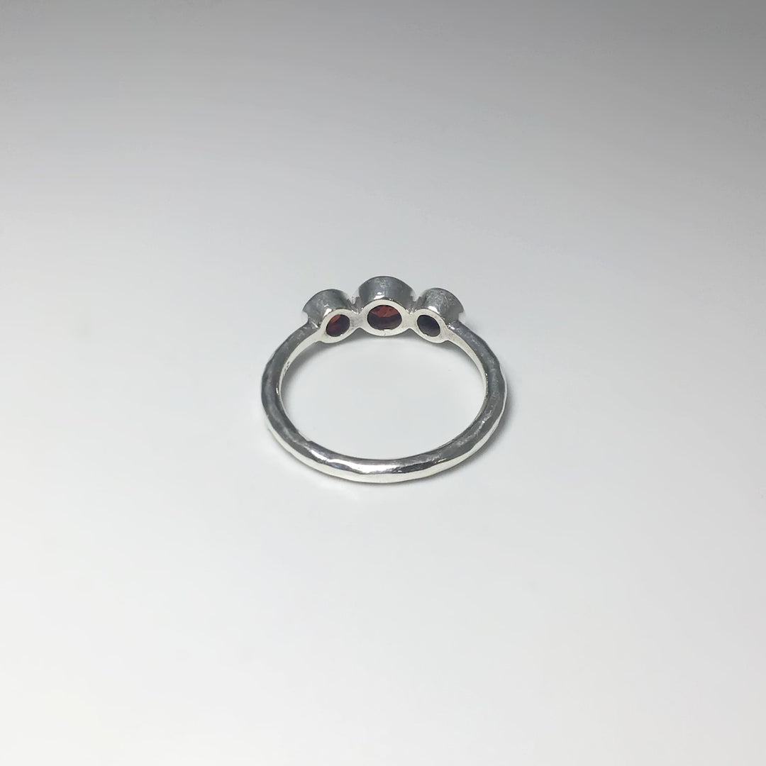 Garnet Ring - Rocks and Gems Canada