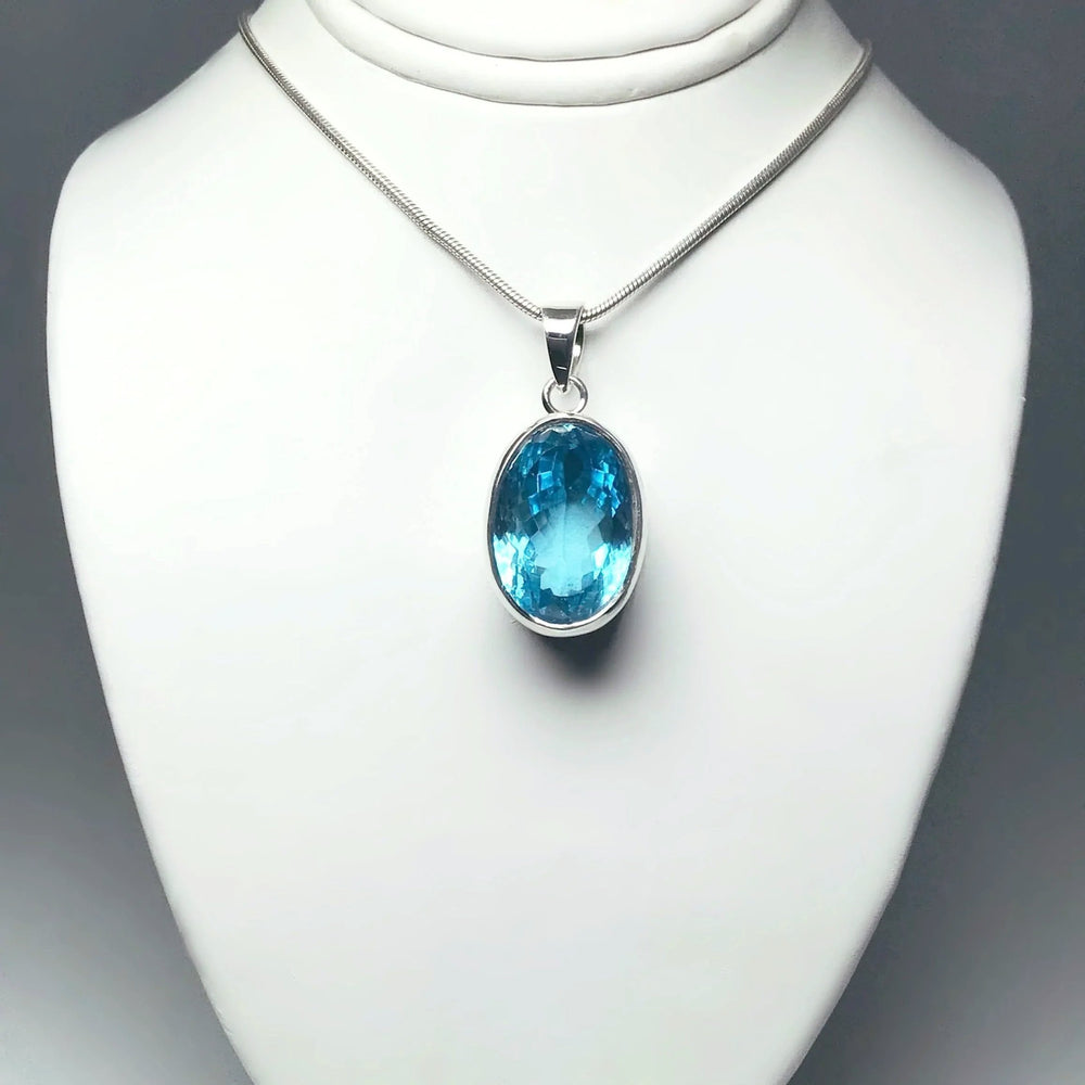 London Blue Topaz Pendant - Rocks and Gems Canada