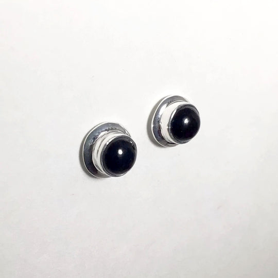 Black Onyx Stud Earrings - Rocks and Gems Canada