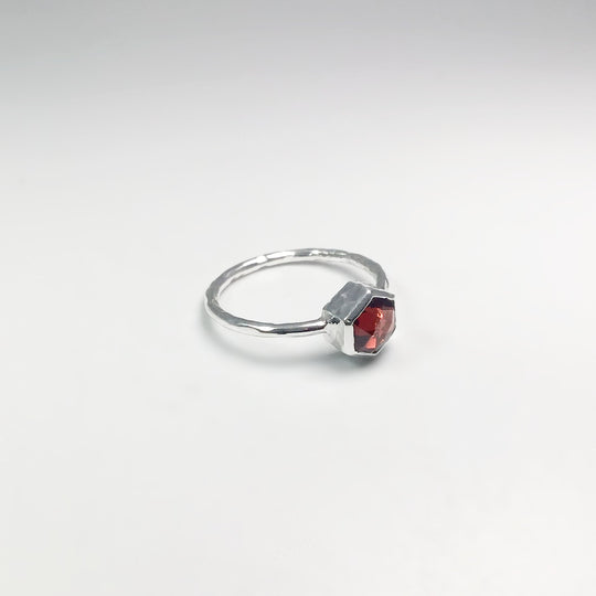 Garnet Ring - Rocks and Gems Canada
