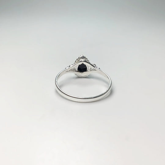 Black Onyx Ring - Rocks and Gems Canada