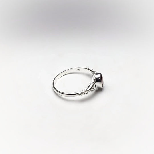 Garnet Ring - Rocks and Gems Canada