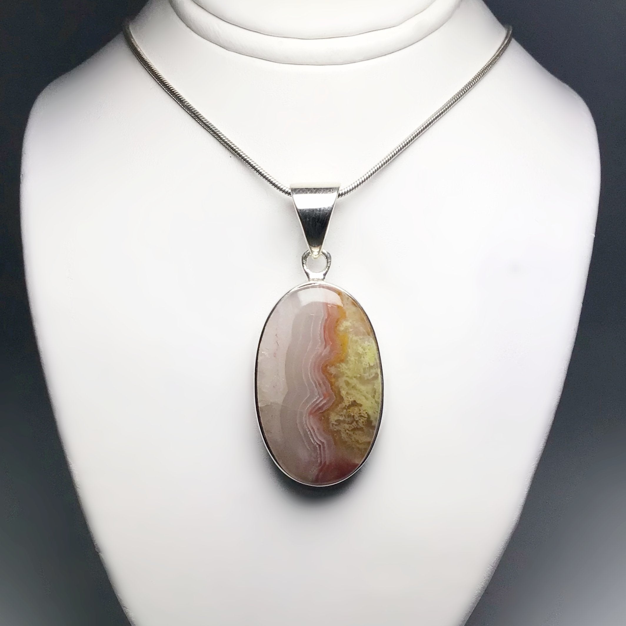 Laguna Agate Pendant - Rocks and Gems Canada