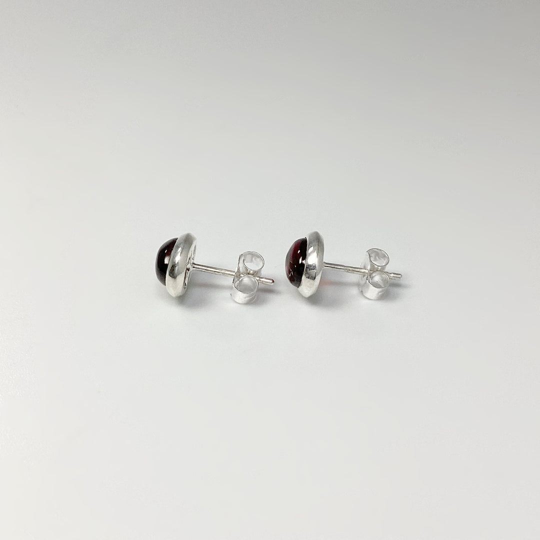 Garnet Stud Earrings - Rocks and Gems Canada