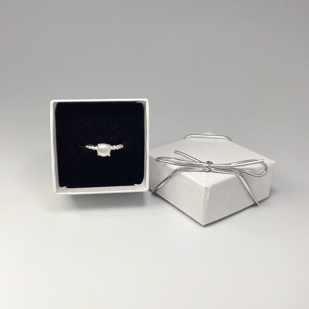 Freshwater Pearl Ring - Rocks and Gems Canada