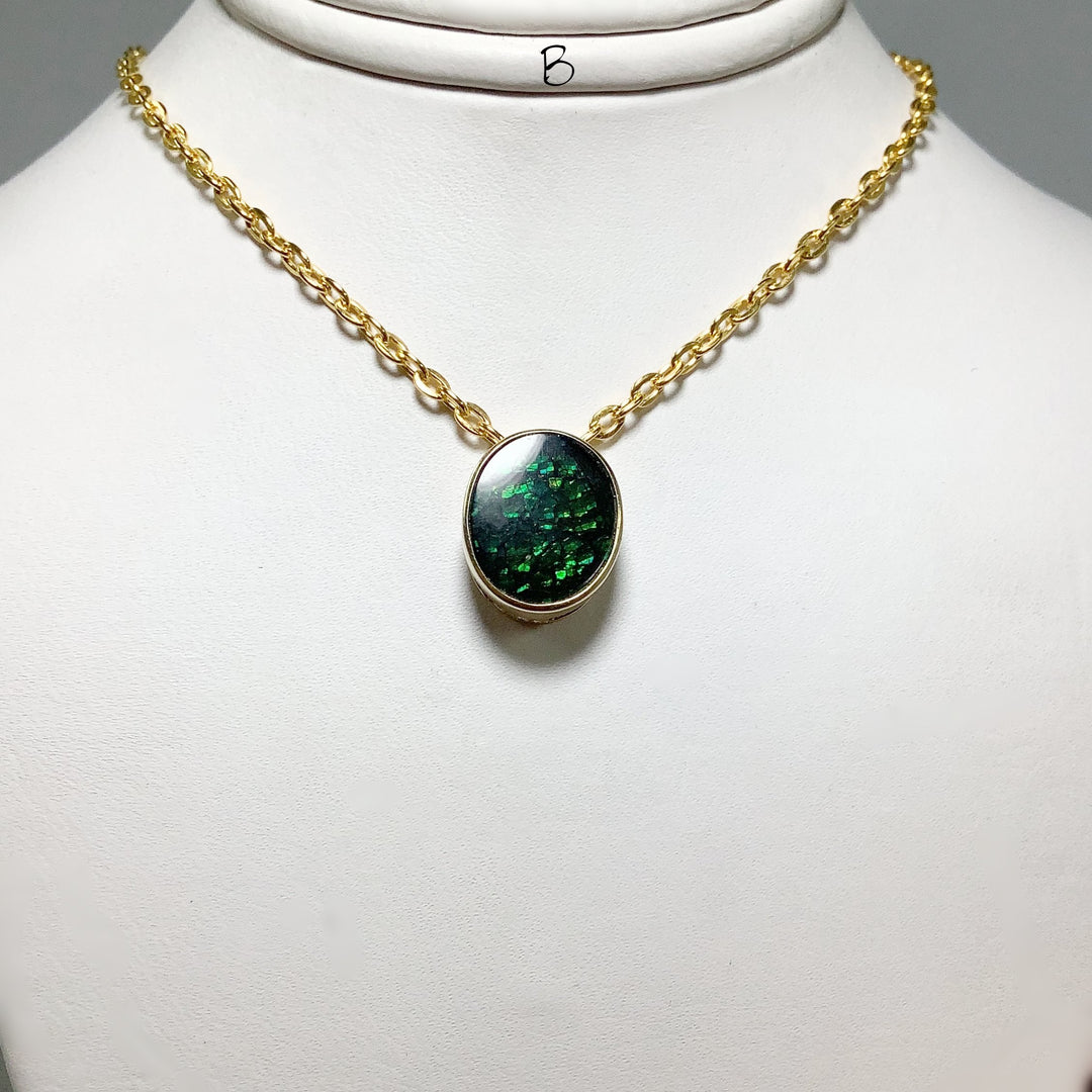 Alberta Ammolite 14K Gold Pendant - Rocks and Gems Canada