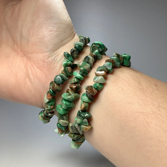 Green Crazy Lace Agate Chip Beaded Bracelet - Rocks and Gems Canada