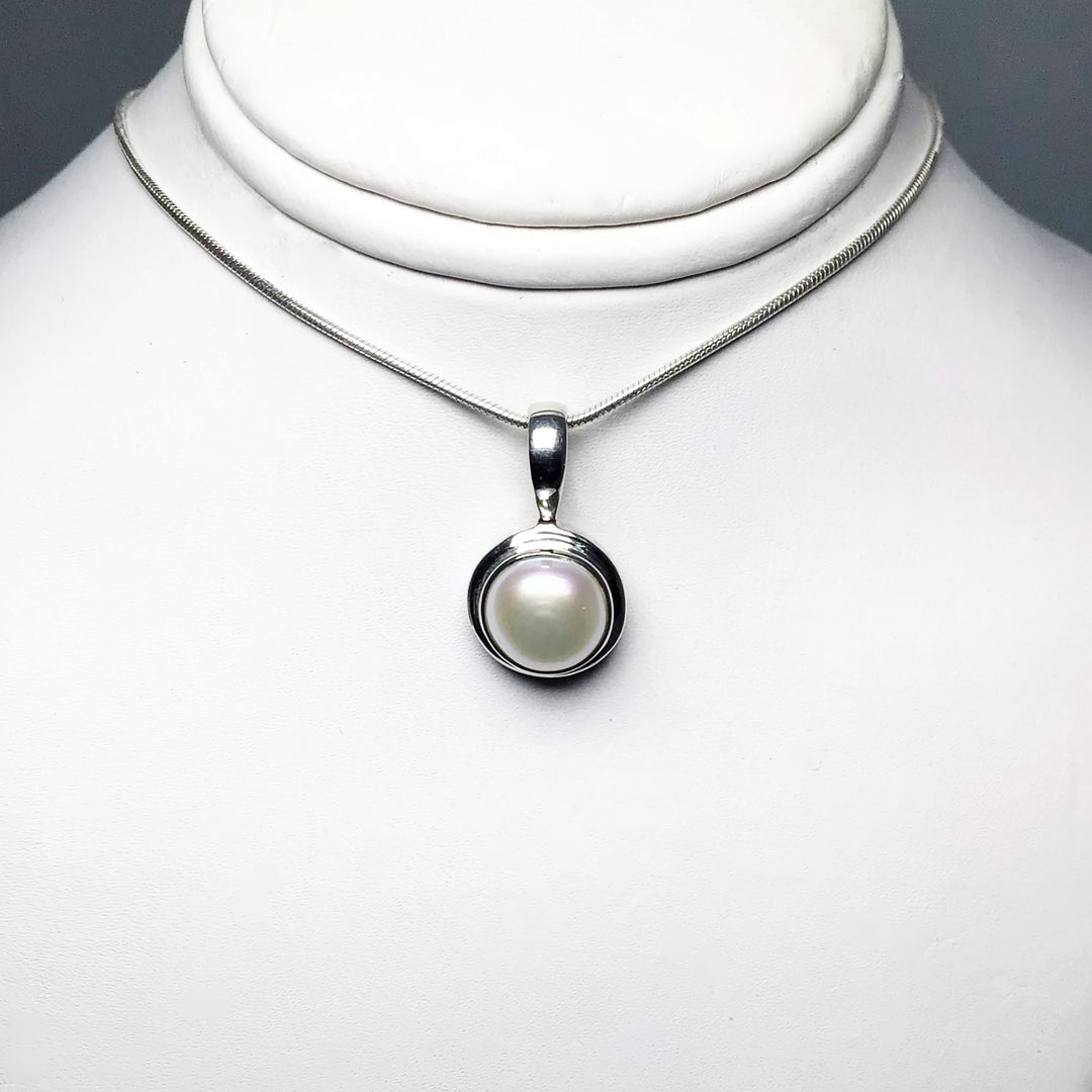 Pearl Pendant - Rocks and Gems Canada