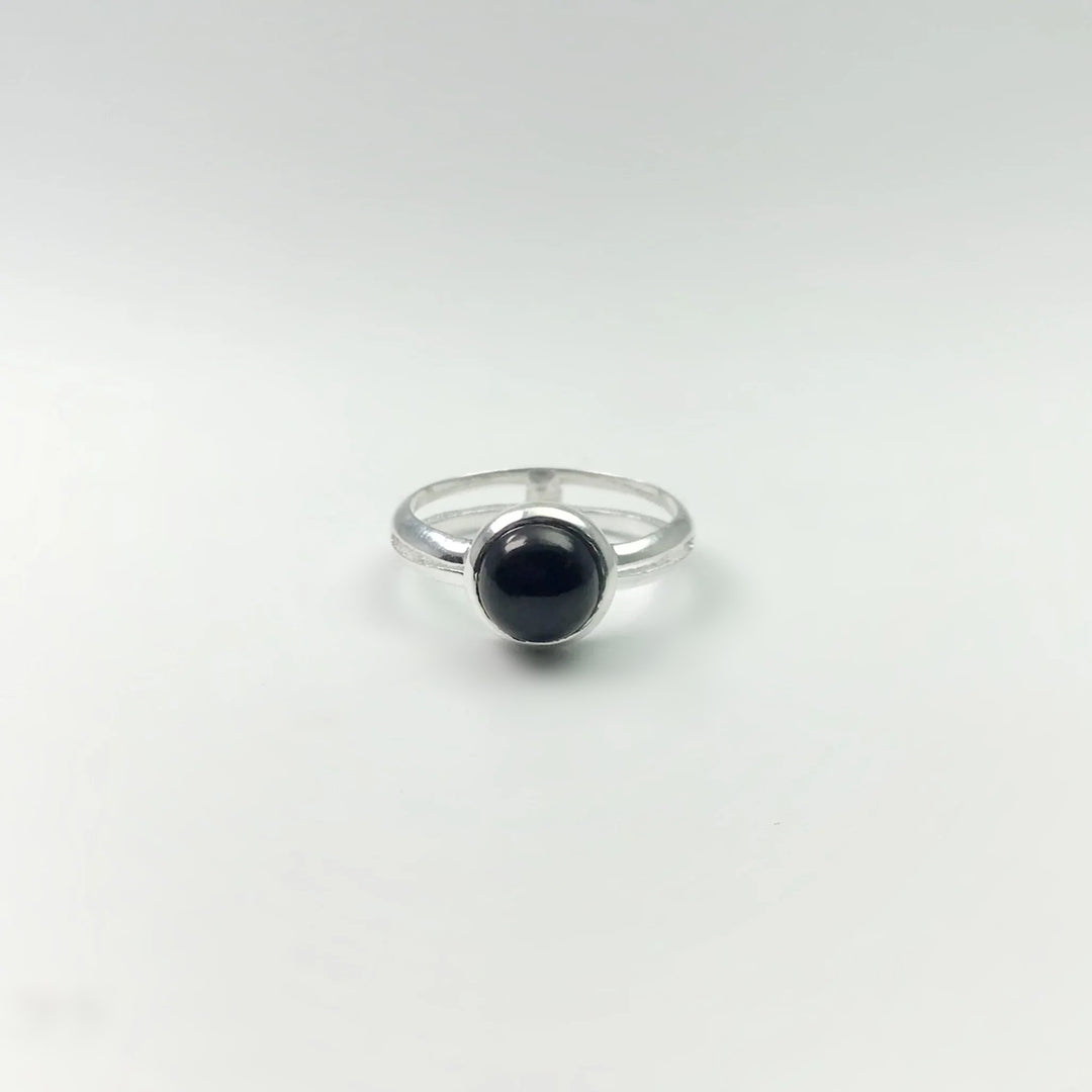 Black Onyx Ring - Rocks and Gems Canada