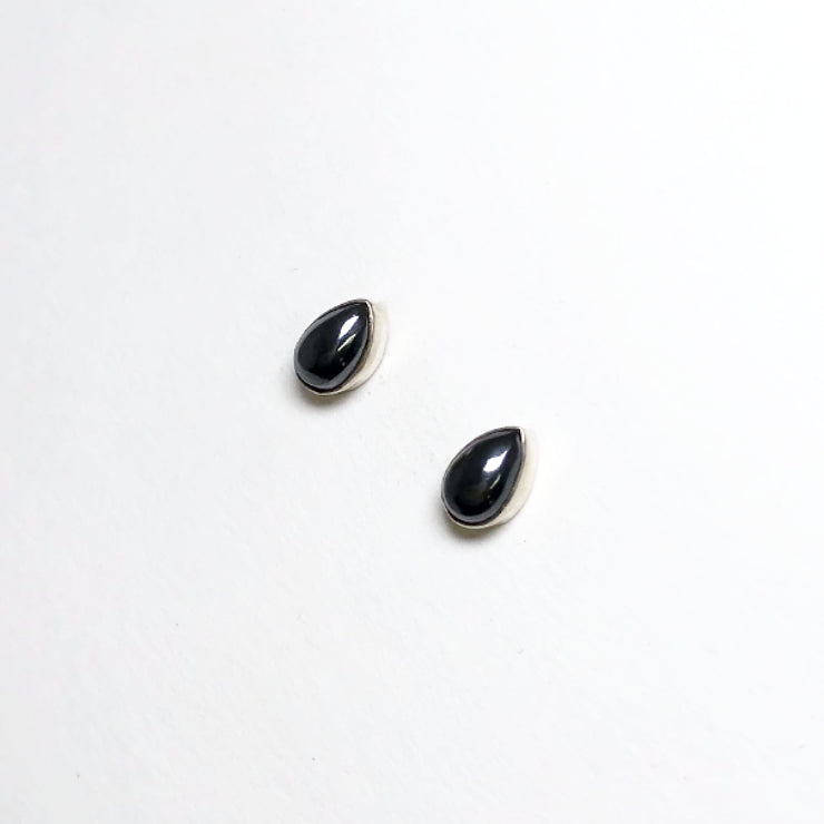 Hematite Stud Earrings - Rocks and Gems Canada