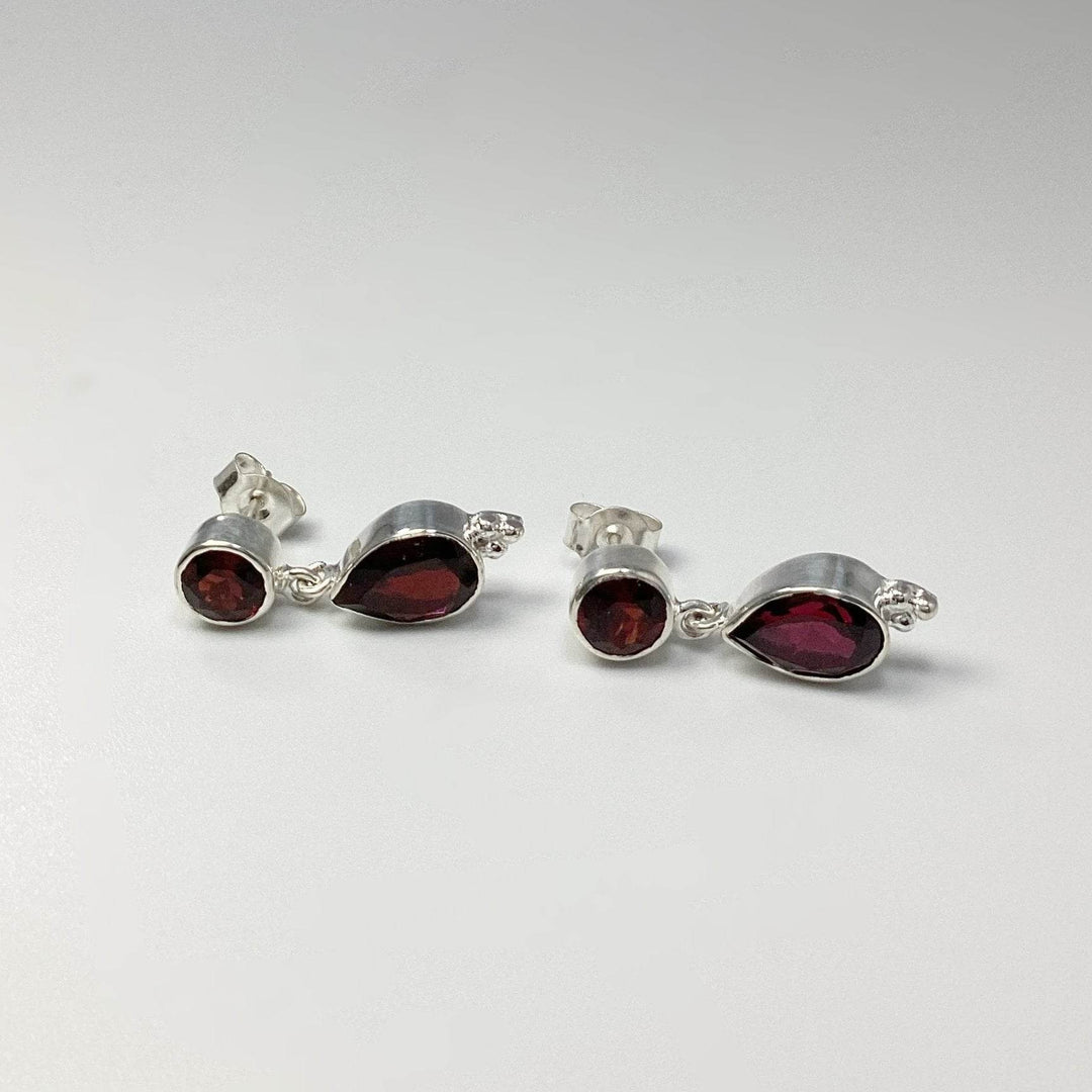 Garnet Stud Earrings - Rocks and Gems Canada