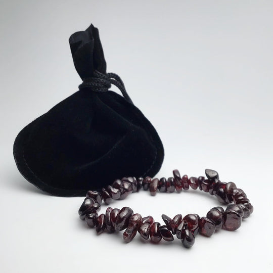 Garnet Chip Beaded Bracelet - Rocks and Gems Canada