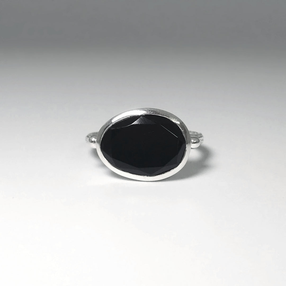 Black Onyx Ring - Rocks and Gems Canada