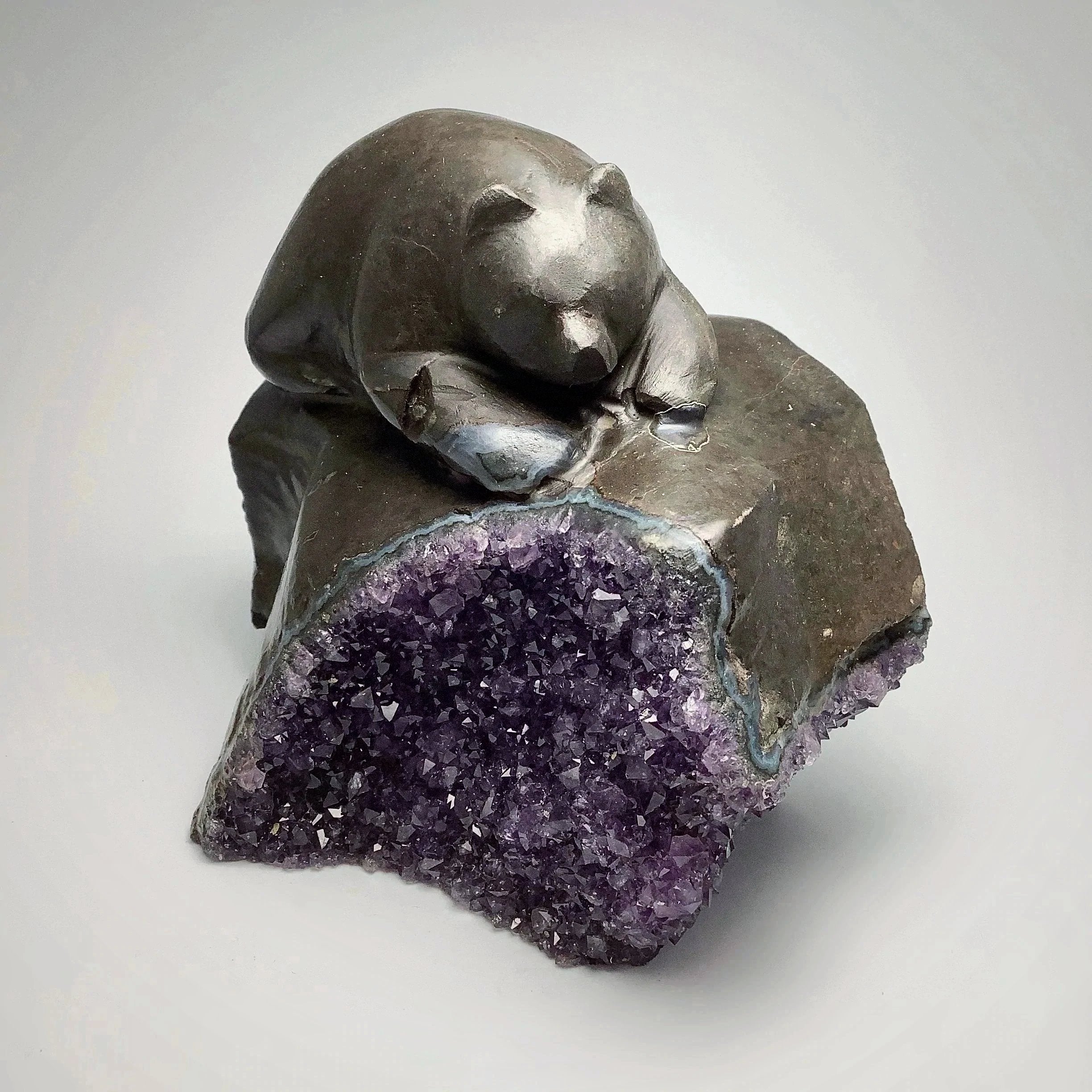 Amethyst Bear Carving - Rocks and Gems Canada