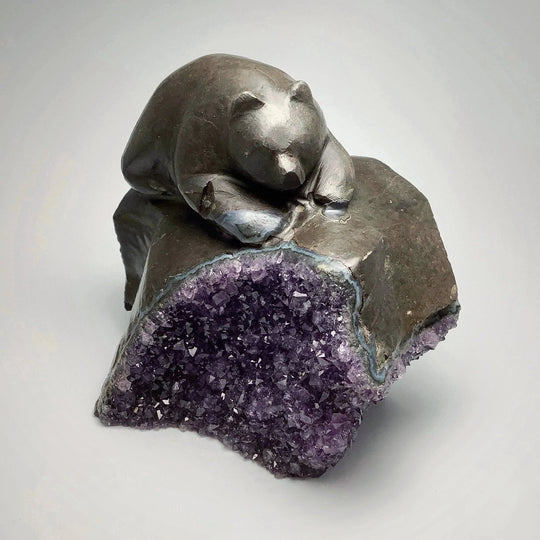 Amethyst Bear Carving - Rocks and Gems Canada