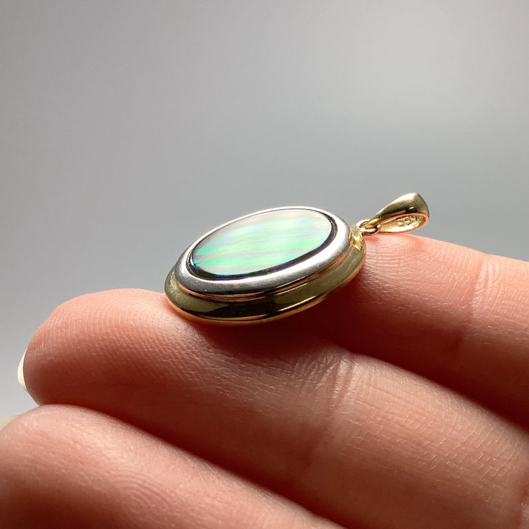 Alberta Ammolite 14K Gold Pendant - Rocks and Gems Canada