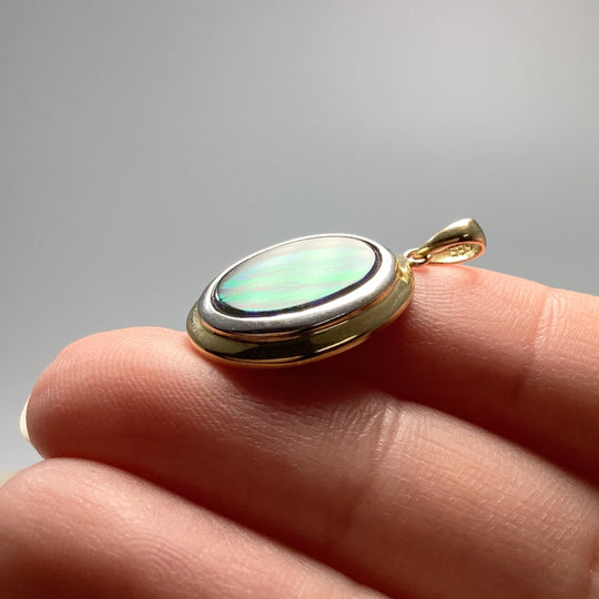 Alberta Ammolite 14K Gold Pendant - Rocks and Gems Canada