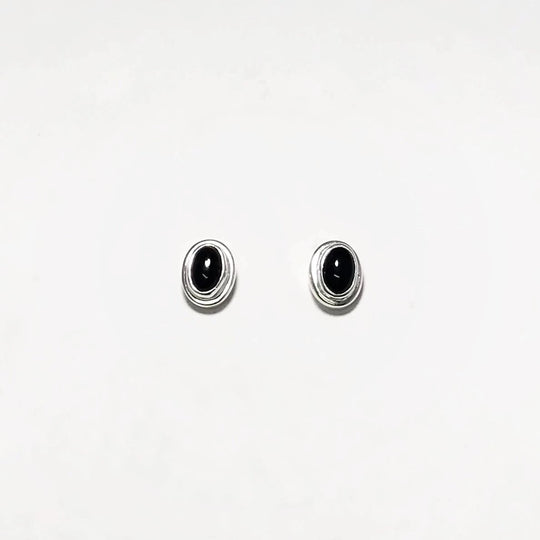 Black Onyx Stud Earrings - Rocks and Gems Canada