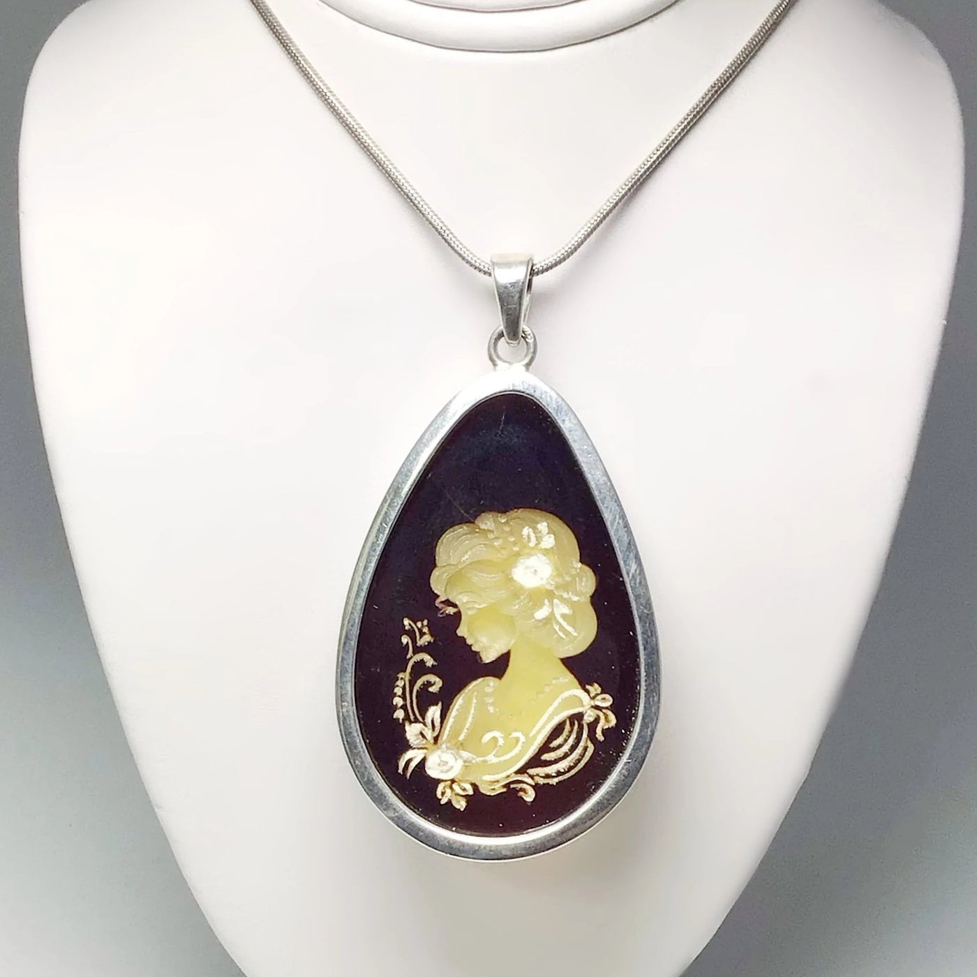 Cognac Amber Pendant with Cameo