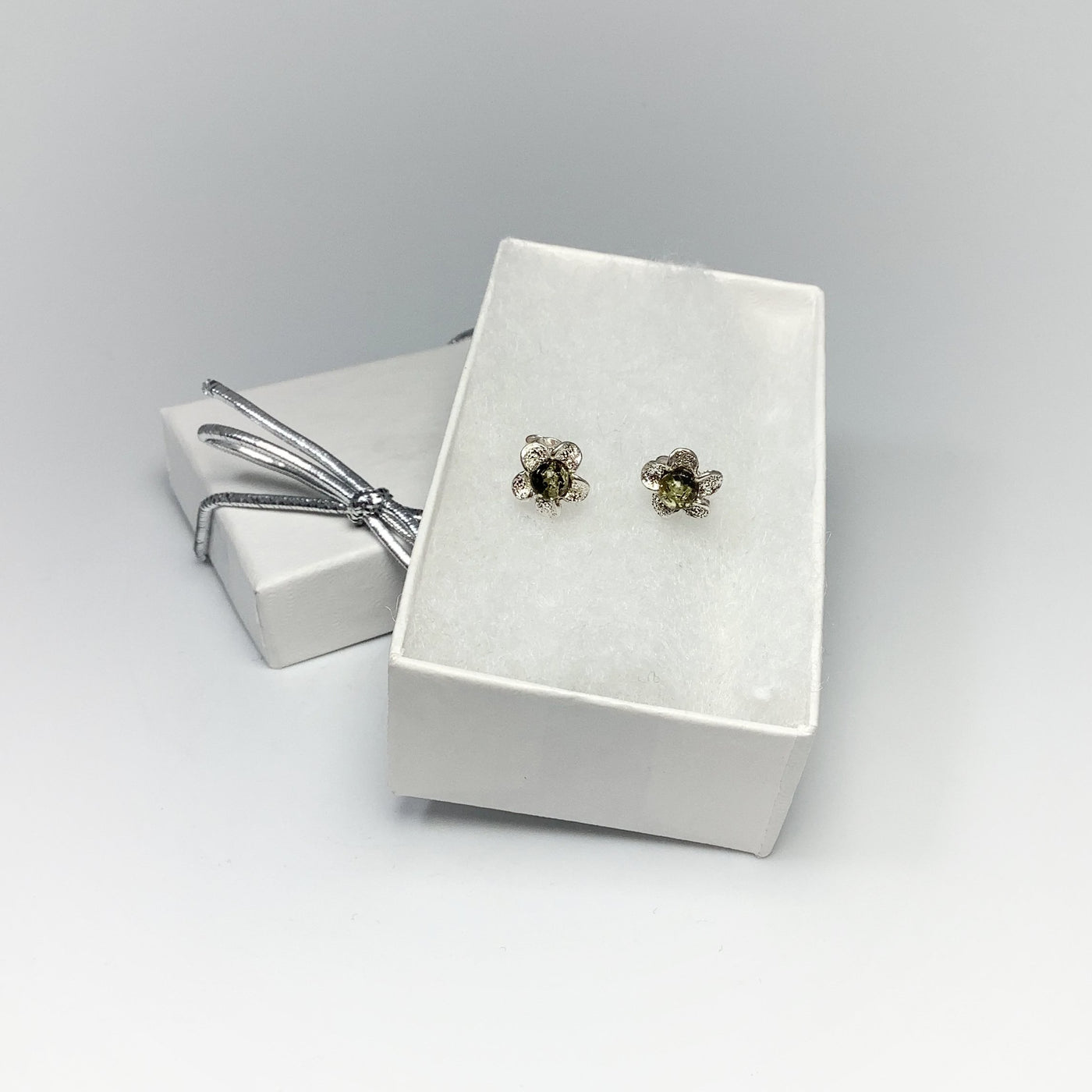 Green Amber Flower Stud Earrings