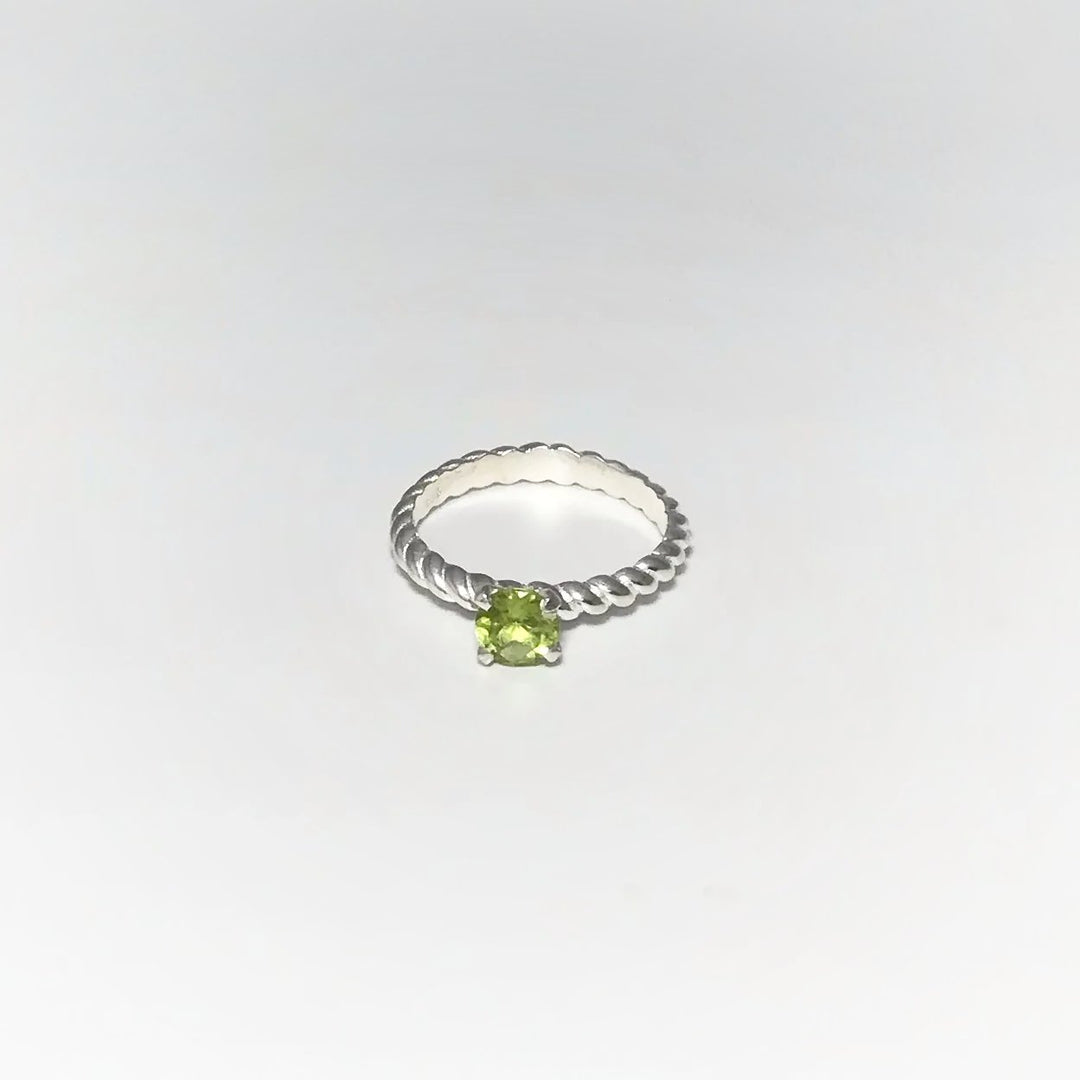Peridot Ring - Rocks and Gems Canada