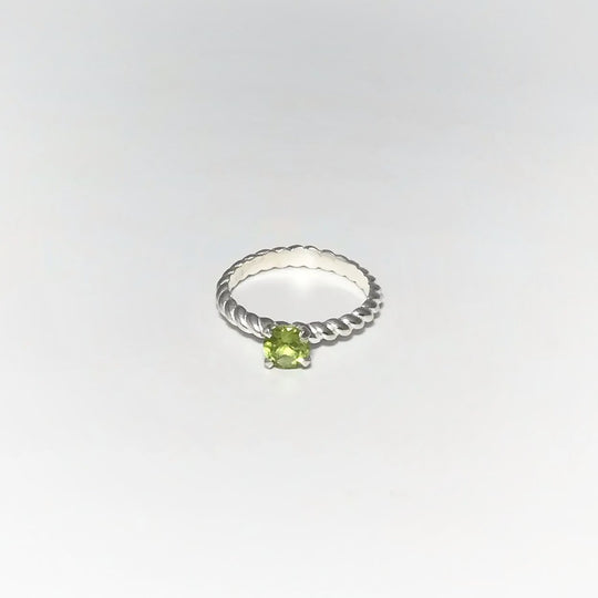 Peridot Ring - Rocks and Gems Canada