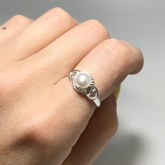 Freshwater Pearl Ring - Rocks and Gems Canada