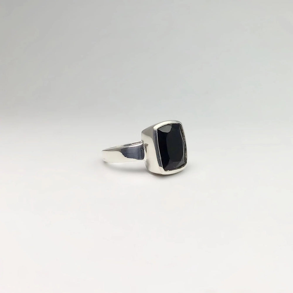 Black Onyx Ring - Rocks and Gems Canada