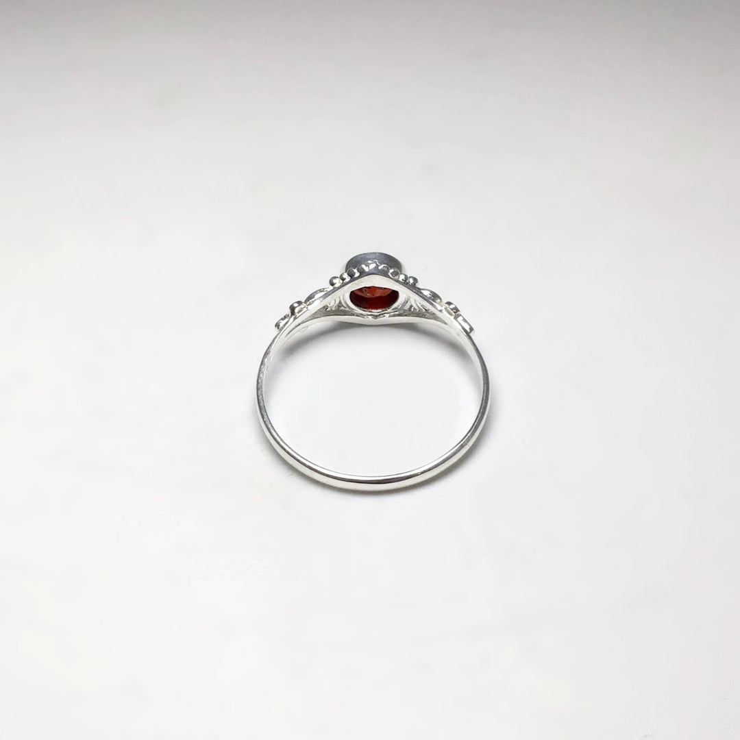 Garnet Ring - Rocks and Gems Canada