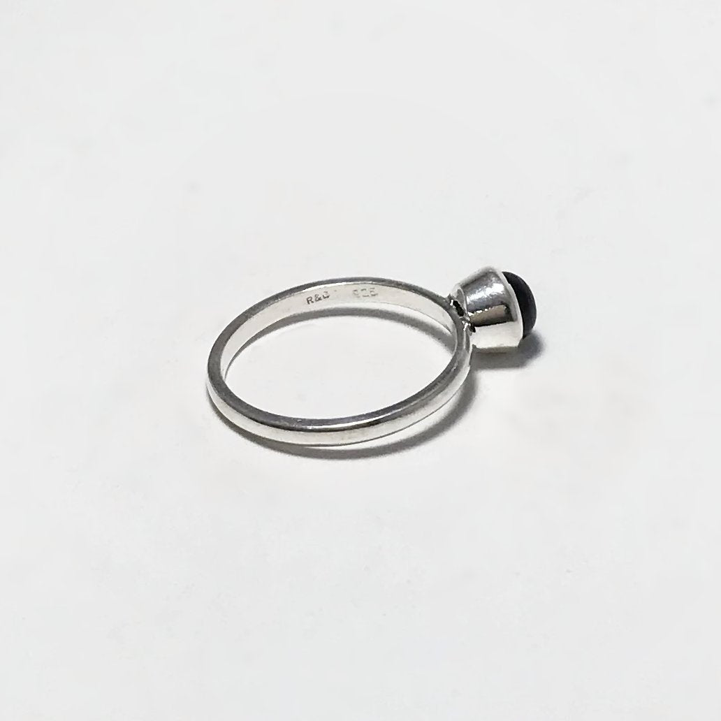 Black Onyx Ring - Rocks and Gems Canada