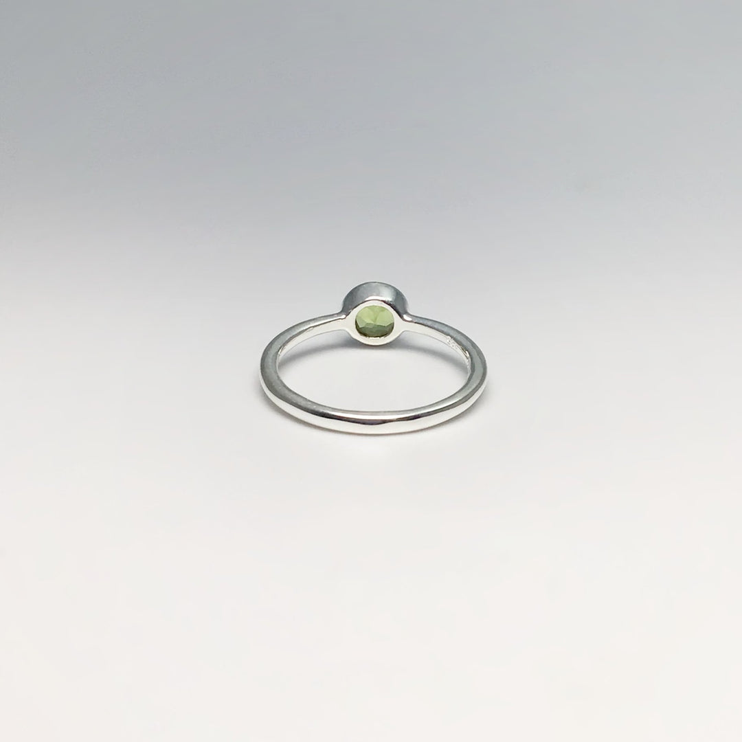 Peridot Ring - Rocks and Gems Canada