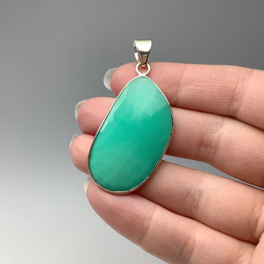 Chrysoprase Pendant - Rocks and Gems Canada
