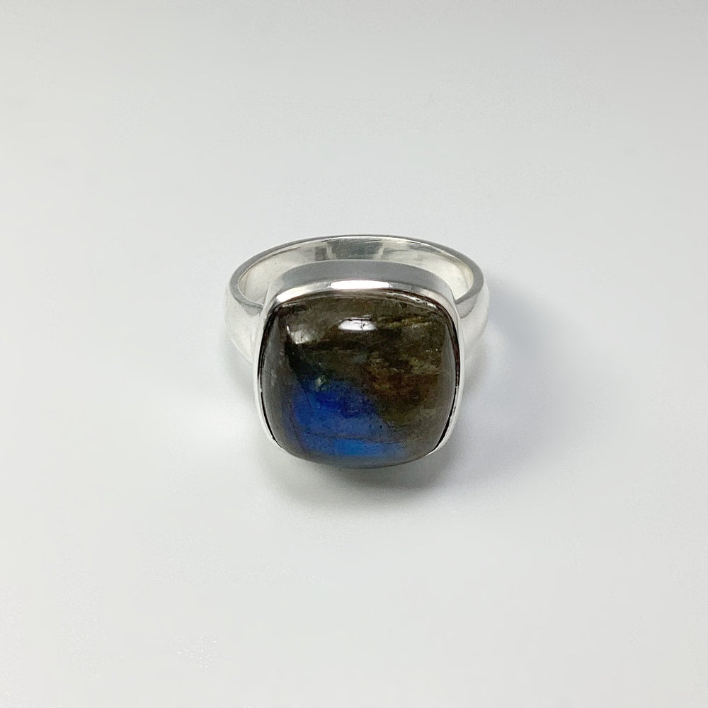 Labradorite Ring - Rocks and Gems Canada